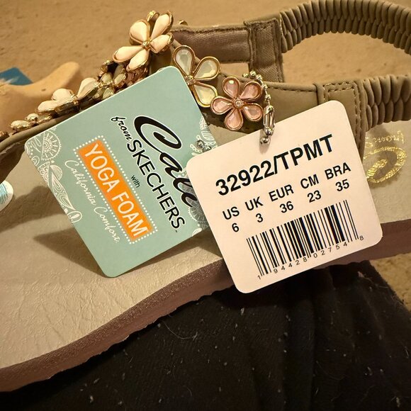 Skechers Cali Meditation - Glass Daisy Flower Sandals NWT - Picture 8 of 8